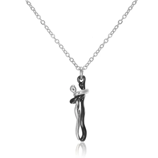 Collier ras du cou tendance avec pendentif