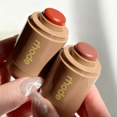 Gloss produits de maquillage portables