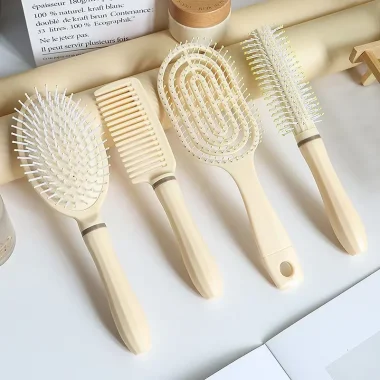 Ensemble de brosses à cheveux minimalistes