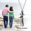 Collier ras du cou tendance avec pendentif