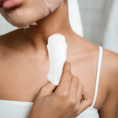 Rouleau facial de contrôle du sébum naturel