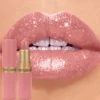 Rouge à lèvres rose nude luxueux à paillettes