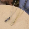 Collier ras du cou tendance avec pendentif
