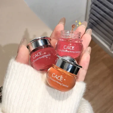 Baume à lèvres frais au miel et à la cerise