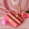 Nouveau rouge à lèvres pailleté waterproof