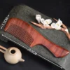 Peigne portable en palissandre de Zambie