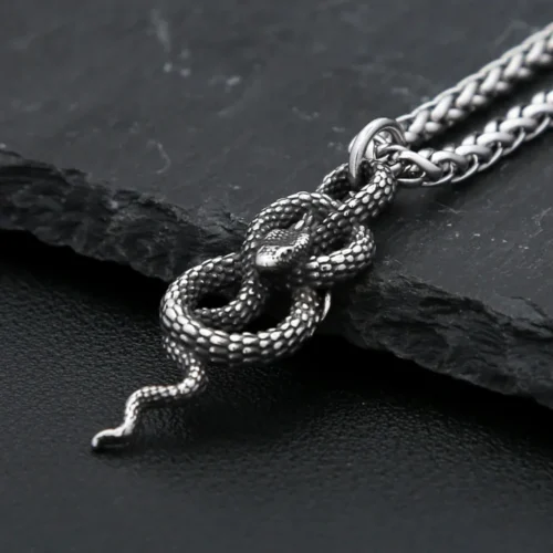 Colliers pendentifs serpent vintage tendance