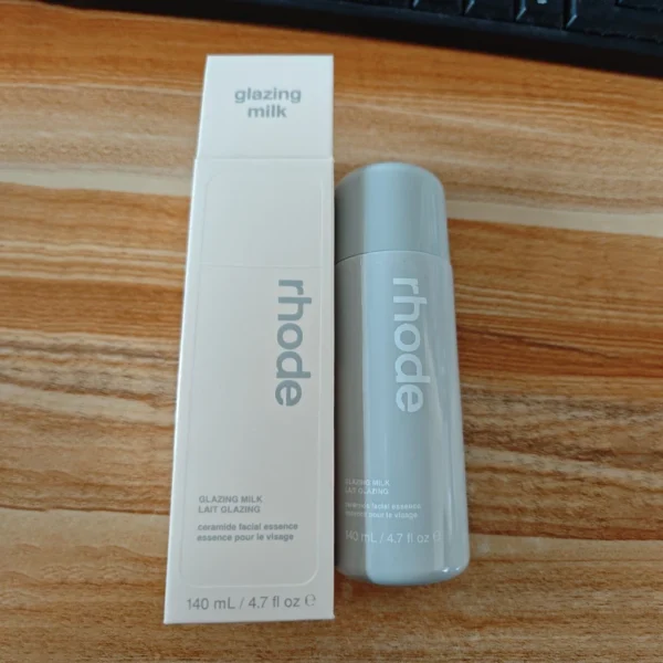 Gloss Rhode naturel Makeup Brand Ribbon Toast