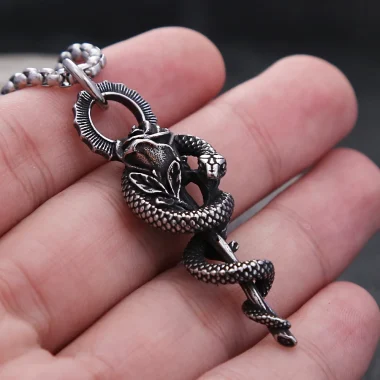 Collier pendentif serpent punk en acier