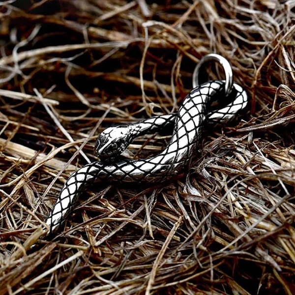 Collier pendentif serpent vintage pour homme