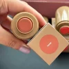 Se28d76adeb6d49f4a857bc0a855832cbD.webp Baume à lèvres portable, blush et maquillage.