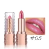 Rouge à lèvres rose luxueux à paillettes