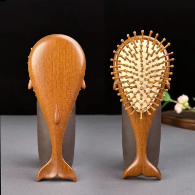 Brosse à cheveux en bois naturel indispensable