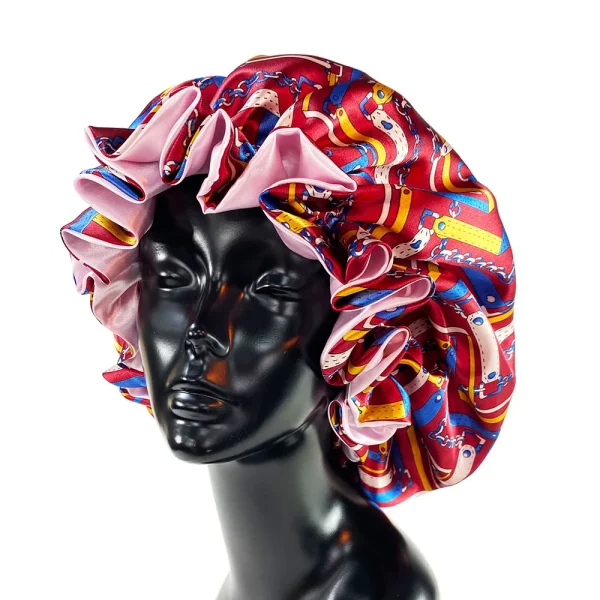 Sbe5df68b3e784de28531a3bd2d30b5c61-1.webp Bonnet en satin est un accessoire simple