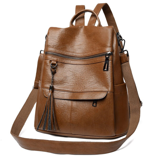 Sac à dos faux cuir marron avec pompom
