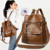 Sac à dos faux cuir marron avec pompom